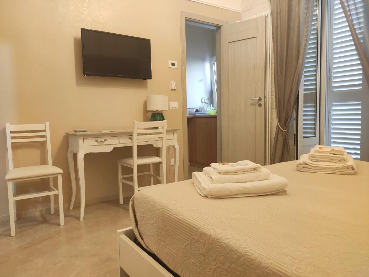 Dimora Della Nonna Hotel Mola di Bari Ngoại thất bức ảnh